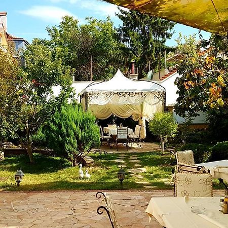 Hotel Green Garden Shumen Exterior foto