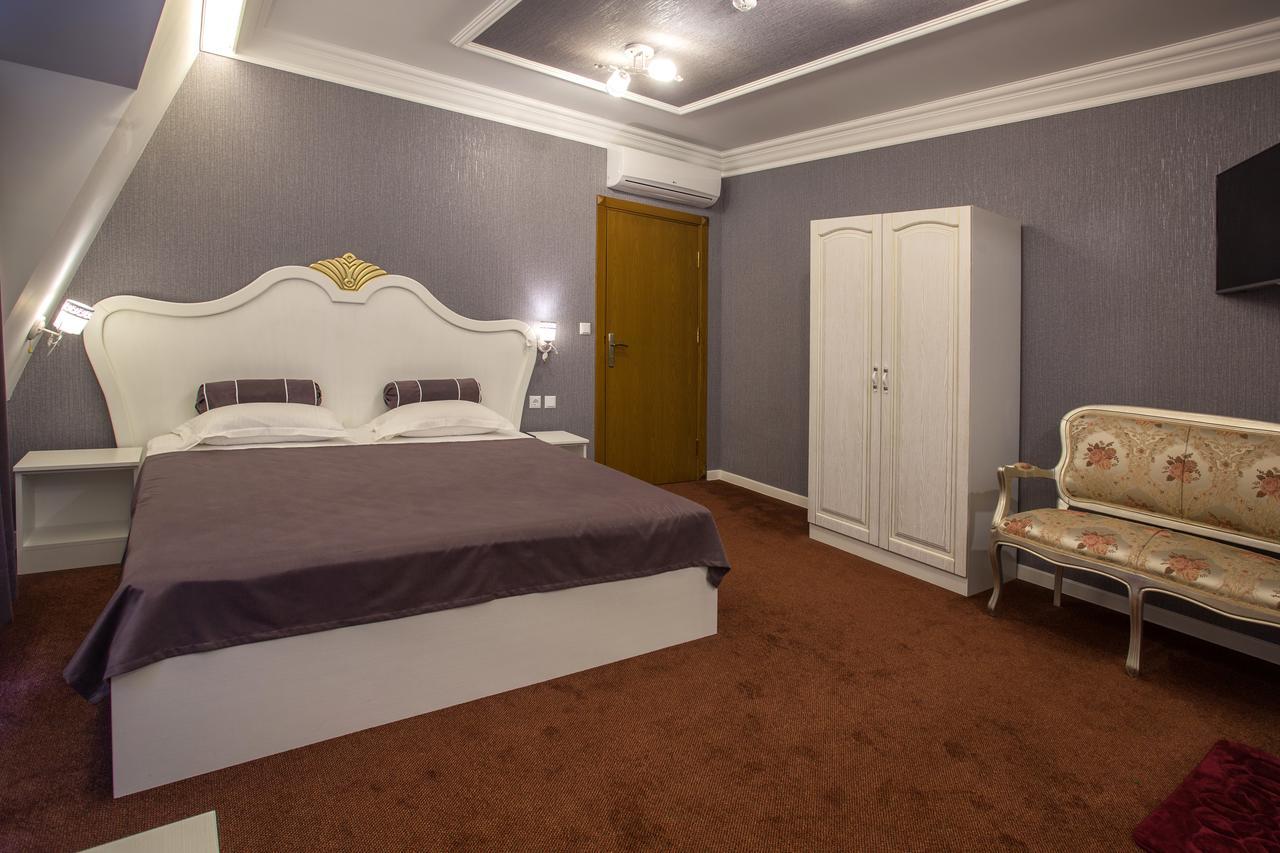 Hotel Green Garden Shumen Exterior foto