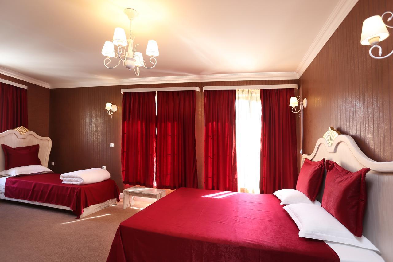 Hotel Green Garden Shumen Exterior foto