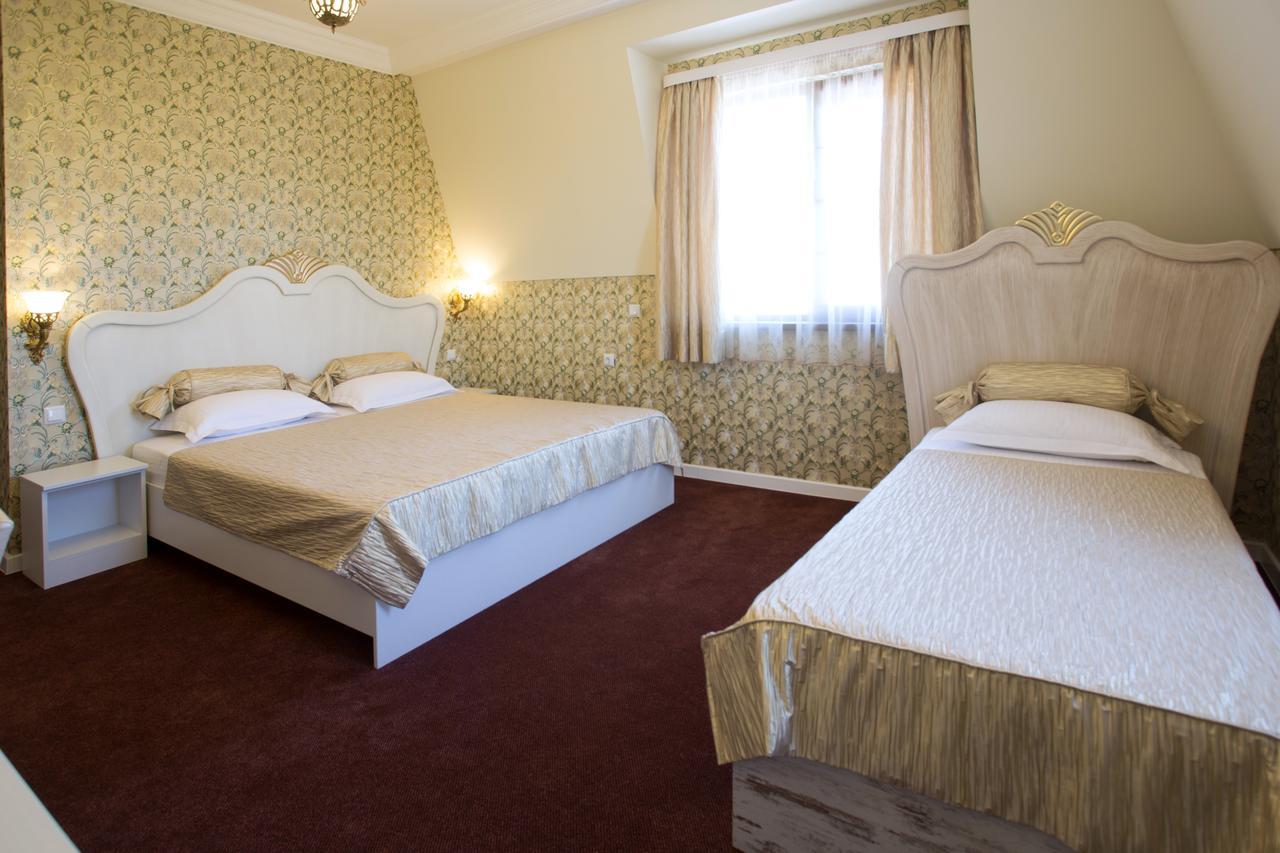 Hotel Green Garden Shumen Exterior foto